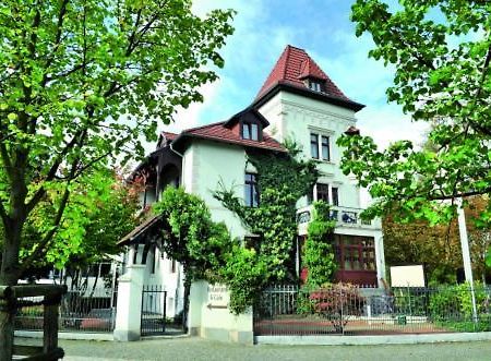 Hotel Am Kurpark Schönebeck Exterior foto